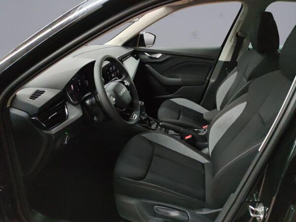 Skoda Kamiq Tour 1.5 TSI DSG BLACK NAVI AHK LED bild 5
