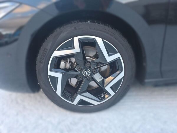 Volkswagen Passat Variant 2.0 TDI DSG 4Motion R-Line Navi IQ.Light DAB+ FrontAssist bild 3