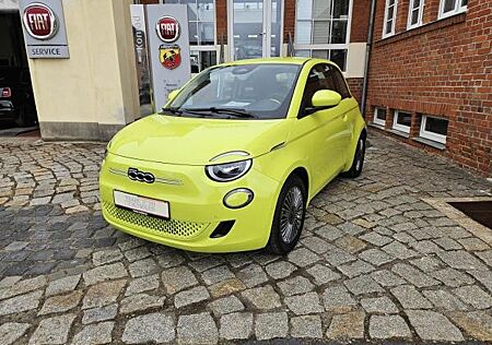 Fiat 500E gebraucht kaufen Fiat 500E Icon - sofort verfügbar - Komfort Paket - verschiedene Farben