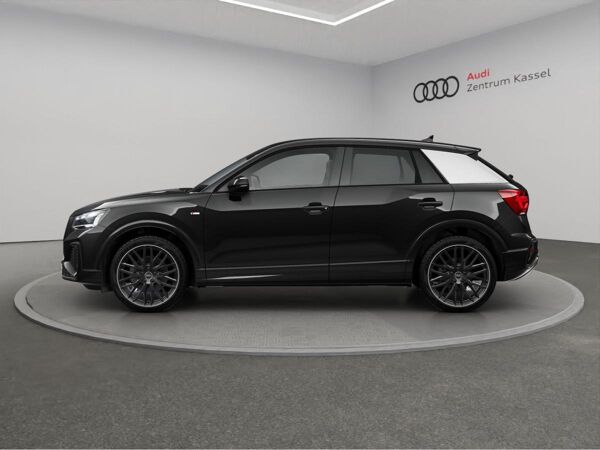 Audi Q2 S line Matrix LED CarPlay Leder RÜ 19" bild 4