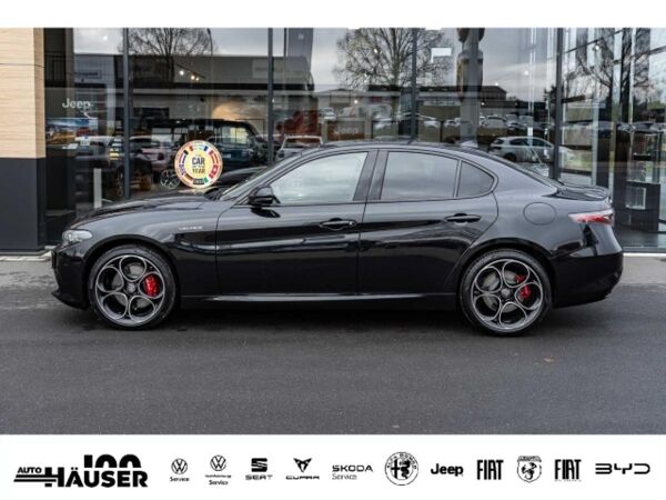 Alfa Romeo Giulia Veloce 2.0 Turbo AT8 Q4 PANORAMA PREMIUM TECHNOLOGIE bild 3