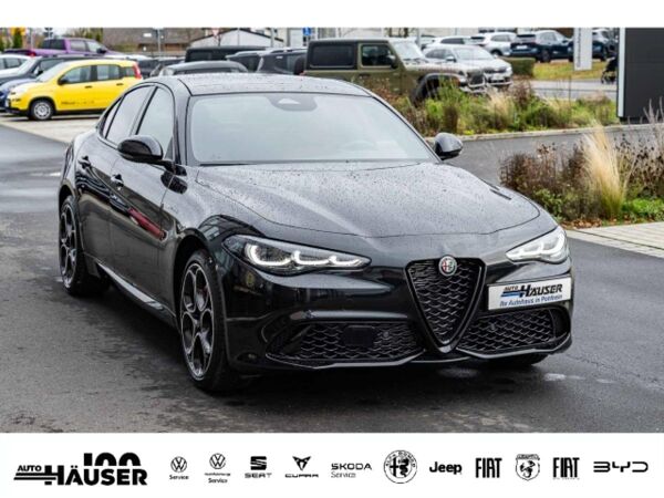 Alfa Romeo Giulia Veloce 2.0 Turbo AT8 Q4 PANORAMA PREMIUM TECHNOLOGIE bild 6
