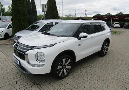 Mitsubishi Outlander Plug-in Hybrid 2.4 PHEV Intro Edition NAVI LED SHZ ACC PDC RFK