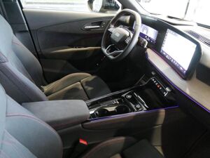 Audi Q3 SUV TFSI quattro S-tronic/ OLED/tech pro/digitale Matrix bild 4