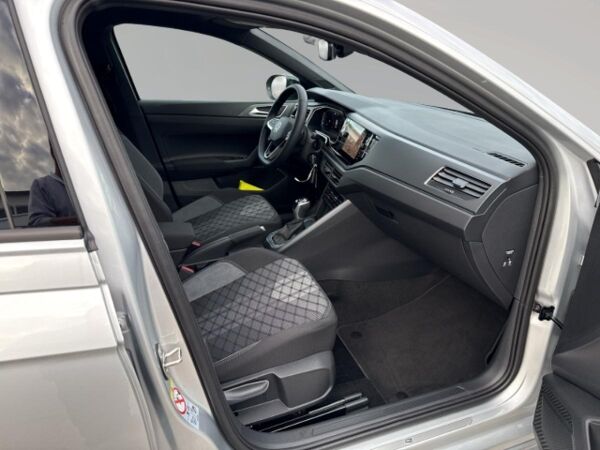 Volkswagen Taigo R-Line 1,5 l TSI OPF 110 kW (150 PS) 7-Gang-Doppelkupplungsgetriebe DSG bild 7