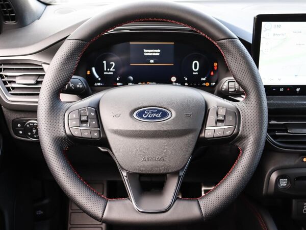 Ford Focus Turnier ST-Line X 155PS Aut. FAP Winter Parking Styling bild 6