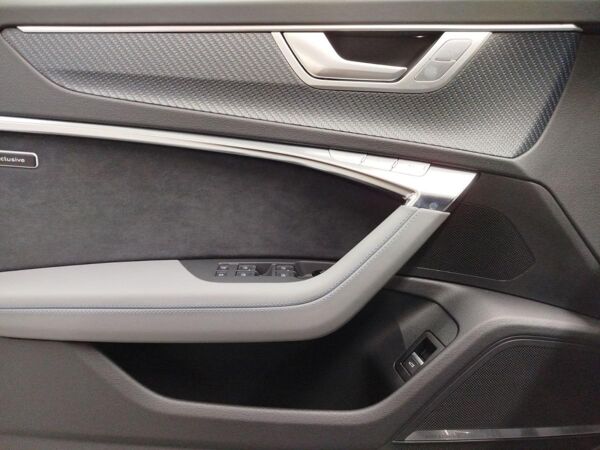 Audi RS6 Avant performance tiptronic bild 7