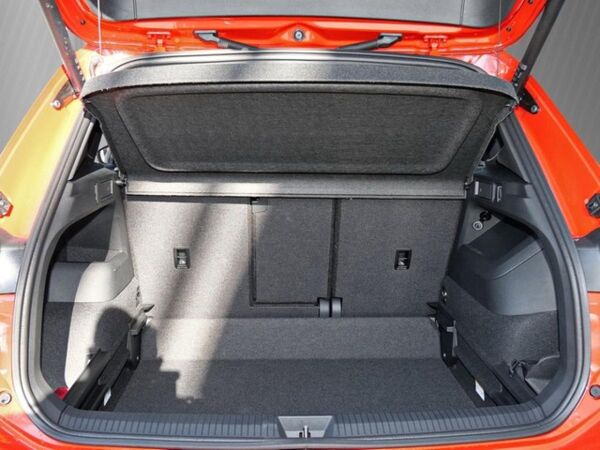 Volkswagen Tiguan UPE br. 60.145,- 1.5 l eTSI R-Line / VSA bild 6