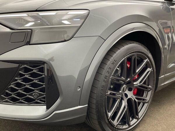 Audi RS Q8 SUV 441 kW Keramikbremse Massagesitz Standh bild 5