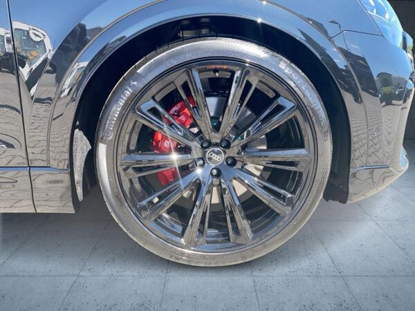 Audi SQ8 SUV TFSI tiptr. PANO Laser Stdhz HUD 23 AHK bild 7