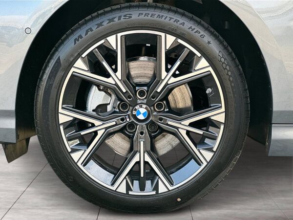 BMW 118 d DAB LED Komfortzg. Parkassistent AHK schw. bild 6
