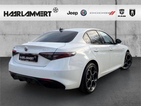 Alfa Romeo Giulia Veloce Q4 2.0 PDC+KAMERA+NAVI+CARPLAY+SHZ bild 2