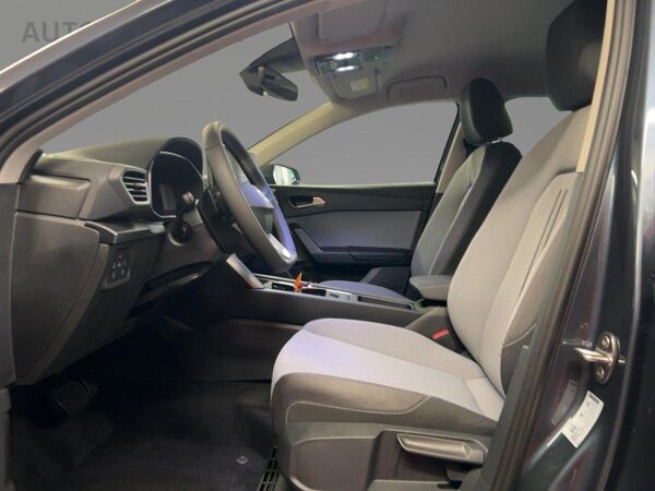 Seat Leon Road Edition 1.5 eTSI 7-Gang-DSG bild 6