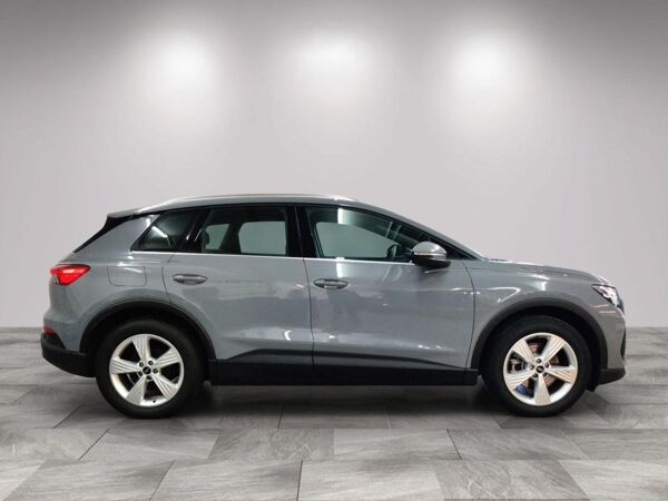 Audi Q4 e-tron 35 AHK/Matrix/HuD/Navi+/RFK/01.30Garantie bild 5