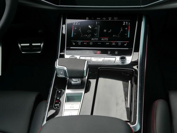Audi Q8 SUV TFSI e quattro FWP|PANO|AHK|ASS+|B&O bild 7