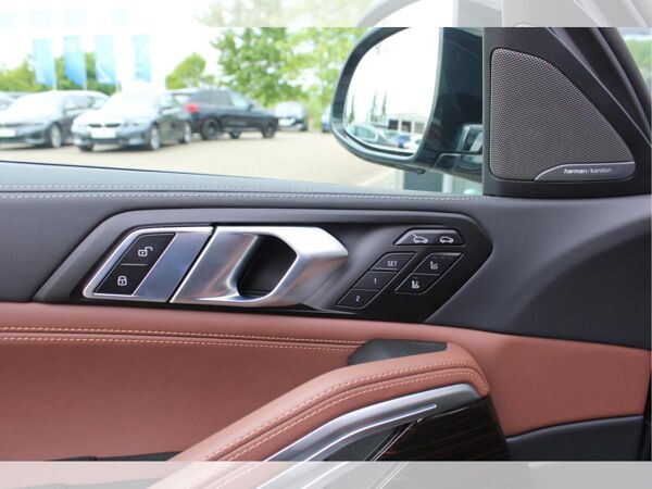 BMW X6 xDrive40d *Mega Deal!* bild 6