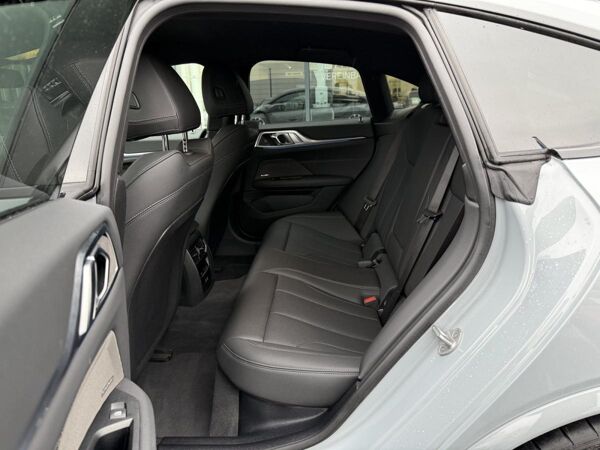 BMW i4 M50 xDrive //MTechnik Paket HeadUp Stop&Go HarmanKardon 20"LM bild 6