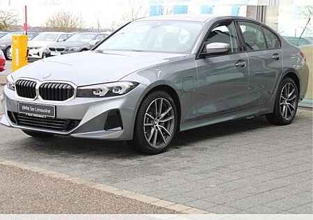 BMW 330 e Limousine *Attraktiver Deal!* +1.190€ GUTSCHEIN ON TOP