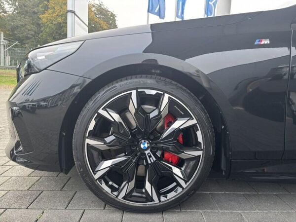 BMW i5 M60i xDrive ab Lager im ABVERKAUF ! bild 3