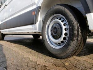 Volkswagen Crafter 35 Kasten 2.0 l 8-Gang Aut. bild 5