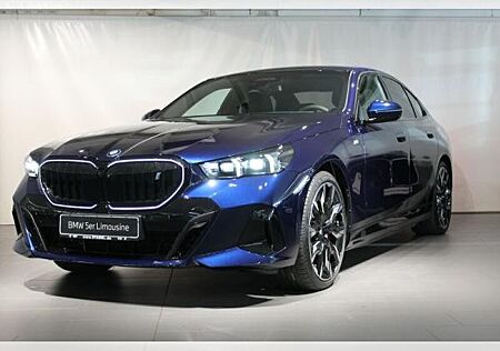 BMW i5 xDrive40 ab 07/2026 als Vorführwagen!