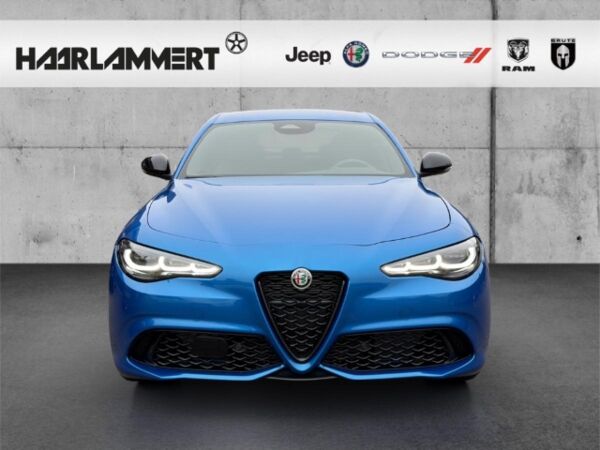 Alfa Romeo Giulia Veloce Q4 2.0 PDC+KAMERA+NAVI+CARPLAY+SHZ bild 4