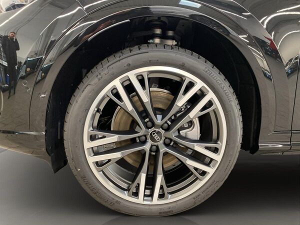 Audi Q5 Sportback TDI quattro S tronic ACC AHK bild 6