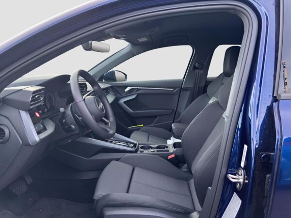 Audi A3 Sportback 35 TDI S-tronic S line Virtual Cockpit ACC Navi Sitzheizung Parkassistent bild 4