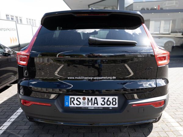 Volvo XC40 B3 Plus Black Edition bild 4