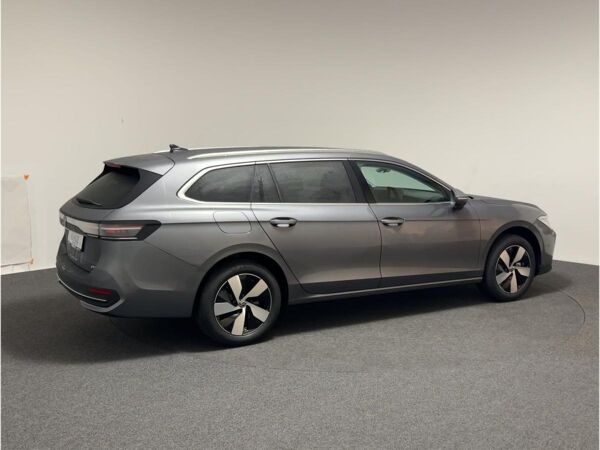 Volkswagen Passat Business 1.5 l eTSI DSG SOFORT VERFÜGBAR!CarPlay Hyb. bild 7