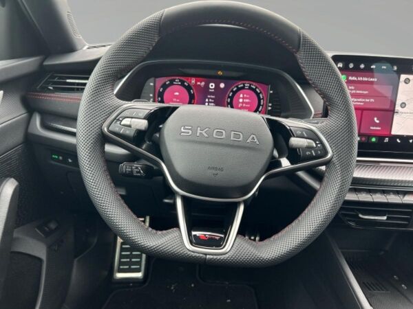 Skoda Octavia Combi 2.0 TSI 195 kW RS, AHK, Panorama-Schiebedach elektrisch bild 4