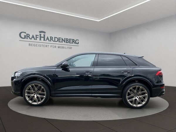 Audi RS Q8 SUV bild 2