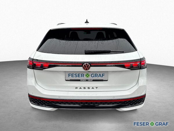 Volkswagen Passat 2.0 TDI DSG R-Line BLACK NAV AHK DCC HUD bild 6