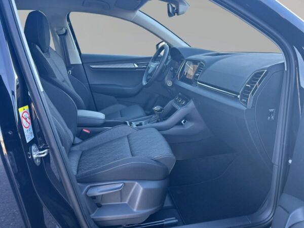 Skoda Karoq Selection,Tour 1,5 TSI 110 kW, AHK, elektr. Heckklappe bild 7