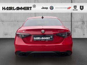 Alfa Romeo Giulia Veloce Q4 2.0 PDC+KAMERA+NAVI+CARPLAY+SHZ bild 5