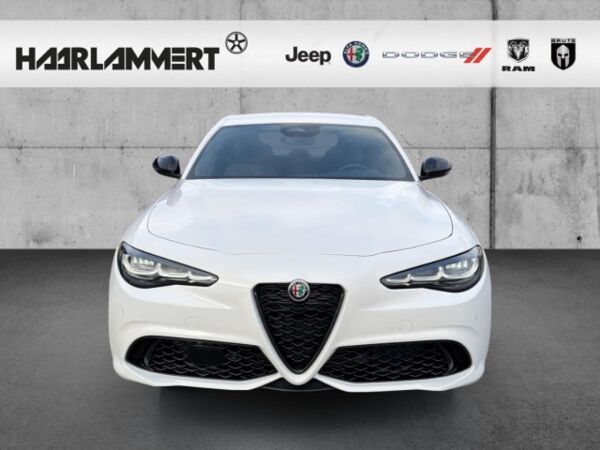 Alfa Romeo Giulia Veloce Q4 2.0 PDC+KAMERA+NAVI+CARPLAY+SHZ bild 4