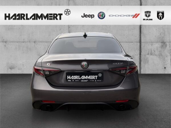Alfa Romeo Giulia Veloce Q4 2.0 PANORAMA+PDC+KAMERA+CARPLAY bild 5