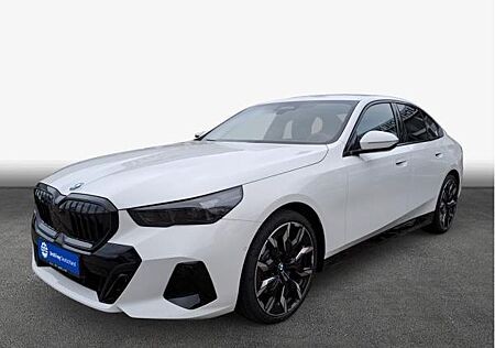 BMW 520d 520 xDrive Aut. , 4-türig (Diesel)
