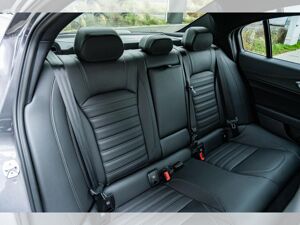 Alfa Romeo Giulia Veloce 2.0 Turbo AT8 Q4 SOFORT PREMIUM TECHNOLOGIE HARMAN KARDON bild 7