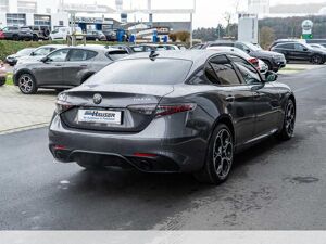 Alfa Romeo Giulia Veloce 2.0 Turbo AT8 Q4 SOFORT PREMIUM TECHNOLOGIE HARMAN KARDON bild 5
