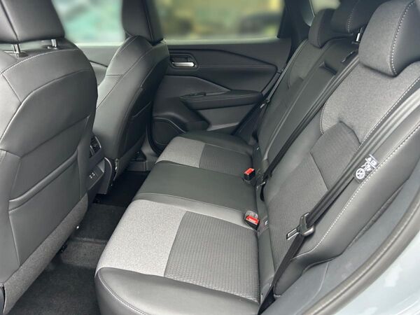 Nissan Qashqai 1.3 DIG-T MHEV N-Connecta | Winter-Paket | Technologie-Paket bild 7