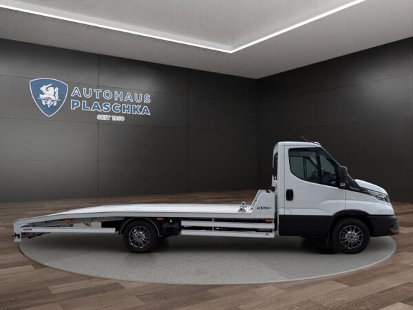 Iveco Daily 35-180 Hi-Matic Abschleppwagen | AHK | NAVI bild 4