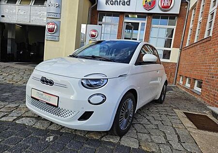 Fiat 500E CHRISTMAS EDITION -sofort verfügbar