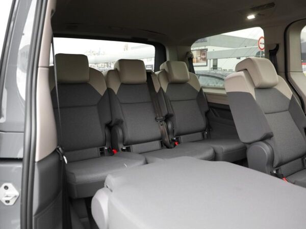 Volkswagen T7 Multivan "FAMILY" 2.0 TDI LÜ 7-Gang-DSG bild 5