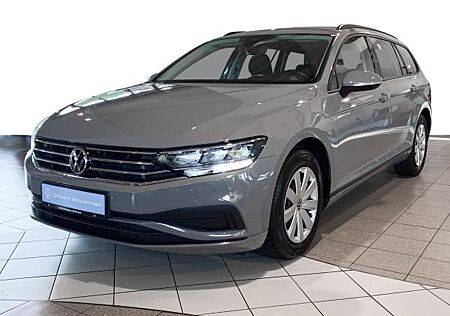 VW Passat Volkswagen Variant 1.5 TSI DSG Ganzjahresreifen Rear View AppConnect