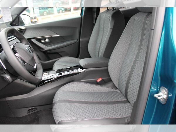 Peugeot 2008 Allure Hybrid 145 e-DSC bild 4