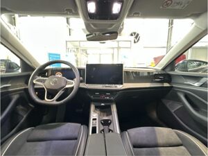 Volkswagen Passat 1.5 eTSI DSG Business SOFORT VERFÜGBAR Premium AHK ProMax IQ.Drive DCCPro Winterräder bild 7