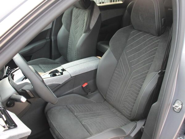 Peugeot 5008 GT Hybrid 145 e-DSC bild 4