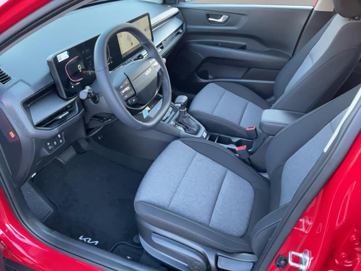 Kia Stonic AUTOMATIK VISION BEFRISTET BIS ZUM !28.05.2026! SITZHEIZUNG VORNE PDC VORNE UND HINTEN RÜCKFAHRKAMER bild 6