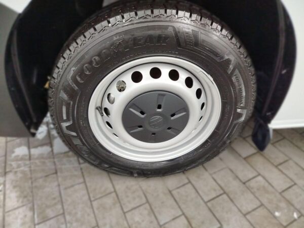 Volkswagen Transporter e-Transporter Kasten BEV Radst. 3100 mm *SOFORT VERFÜGBAR* bild 2